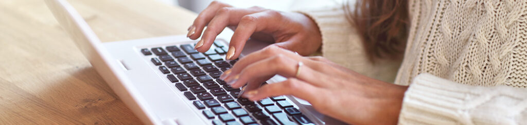 a small business owner sets up her business profile on google